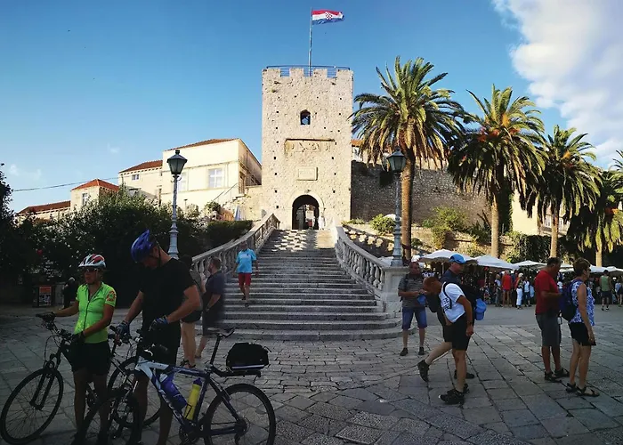 Crnja Luka Cr * Blato (Korcula)