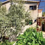 Crnja Luka Cr Apartment Blato (Korcula)