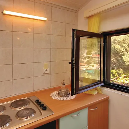 2 Bedroom Lovely In *