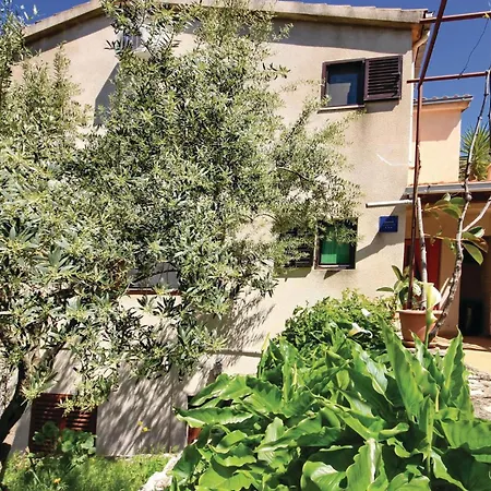 2 Bedroom Lovely In Apartment Blato (Korcula)