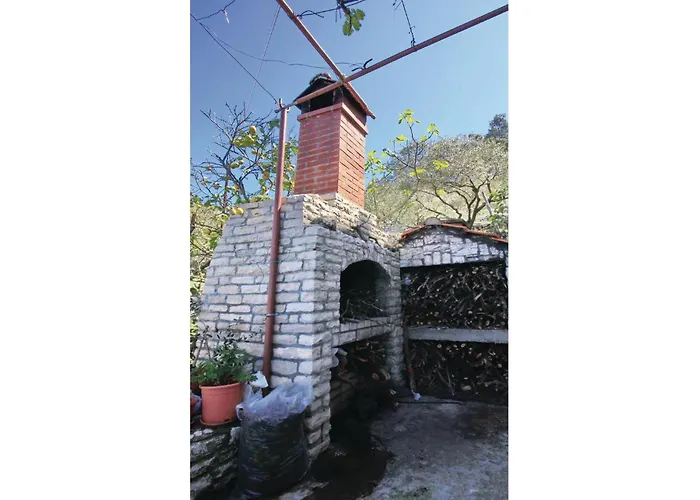 Crnja Luka Cr * Blato (Korcula)