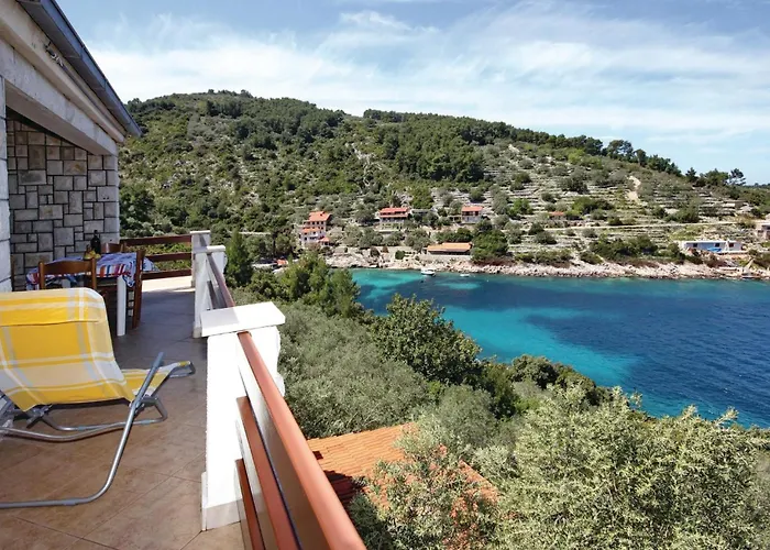 Crnja Luka Cr Apartament Blato (Korcula)